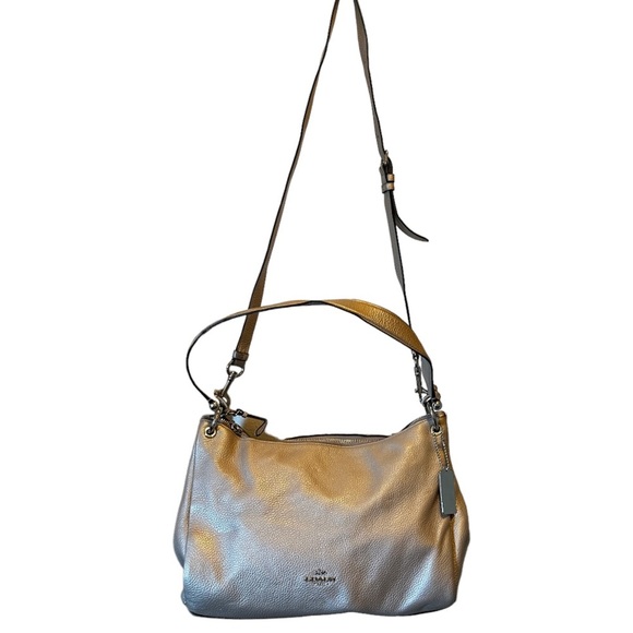 Coach‎ Pebbled Leather Purse - Picture 2 of 8